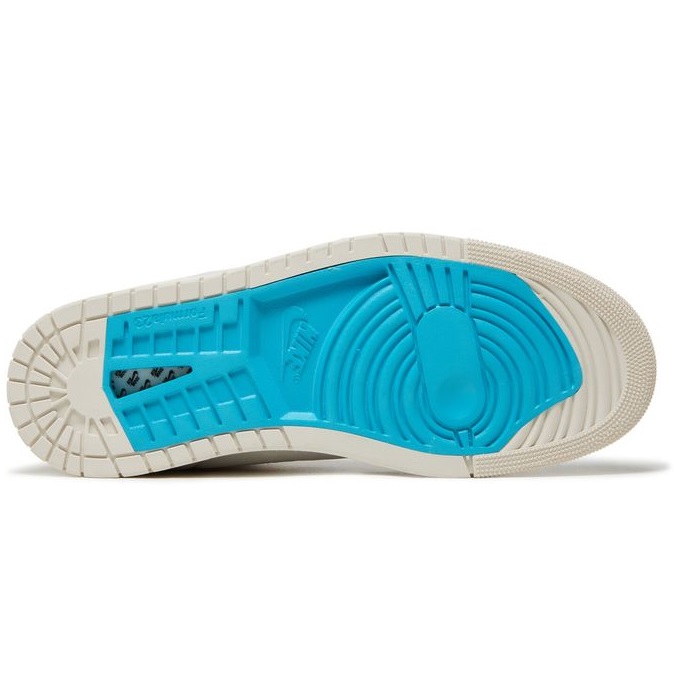 Купить Кроссовки Air Jordan 1 High Zoom CMFT 2 | DV1307-180 в Москве или заказать доставку на Slamdunk.su