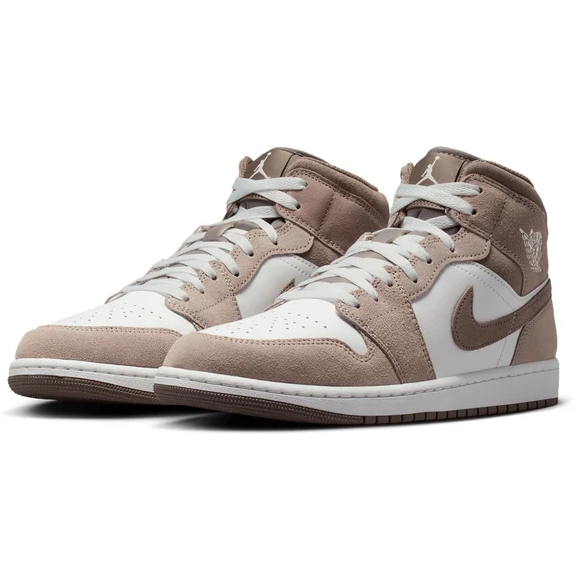 Купить Кроссовки Air Jordan 1 Mid | DQ8426-003 в Москве или заказать доставку на Slamdunk.su